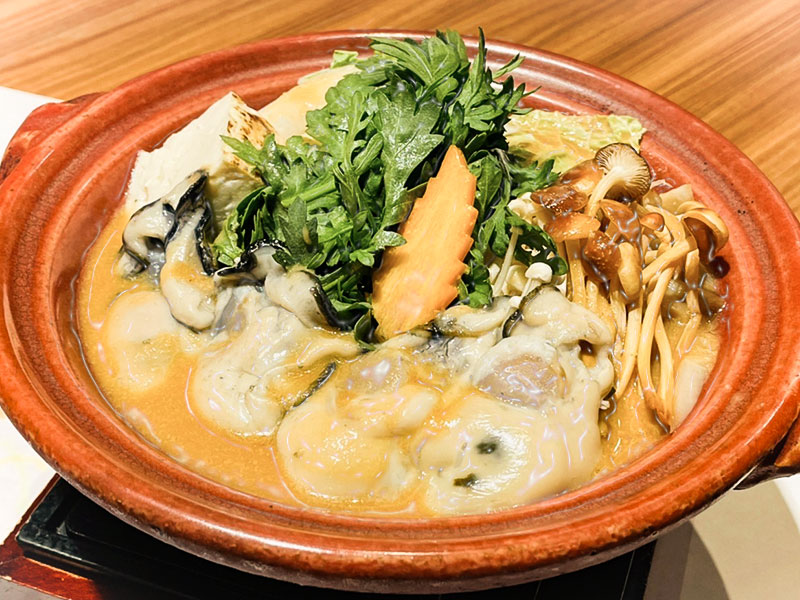 広島県産牡蠣の特製みそ鍋
