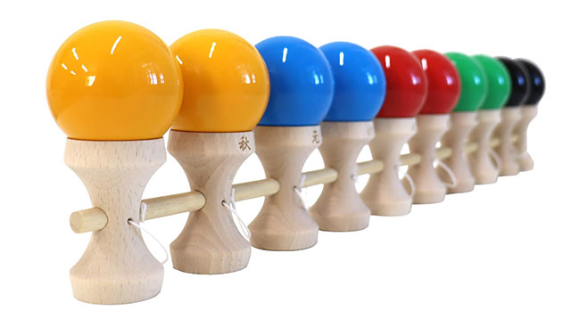 10連けん玉でお菓子ゲット！